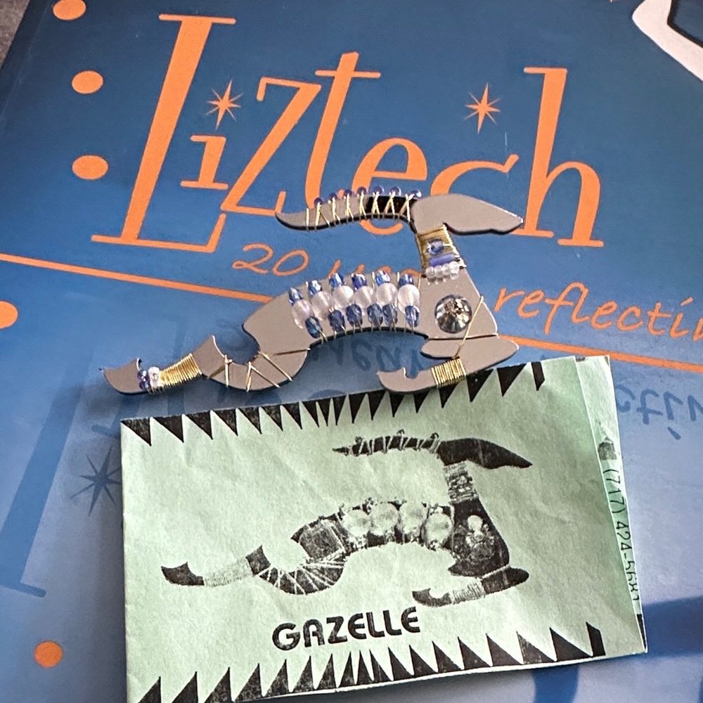 Liztech GAZELLE brooch/pin Signed from 2010